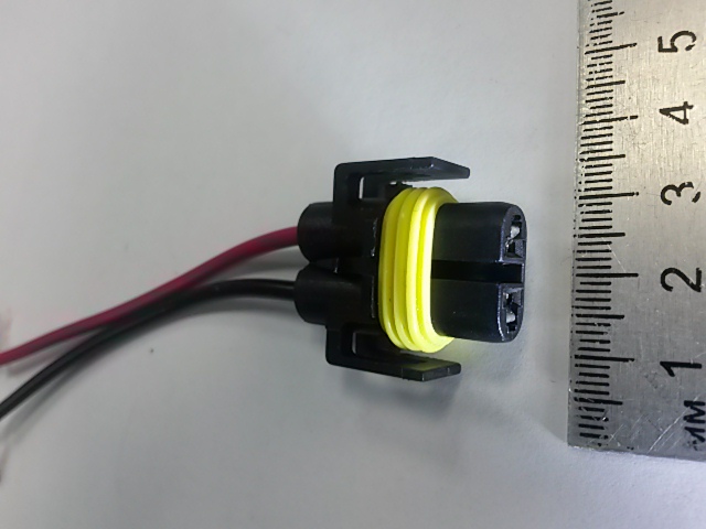 Колодка лампочки фары H8 Н11 Н27/2 (в сборе с 2-мя проводами 0,75мм кв.) 98070СБ2