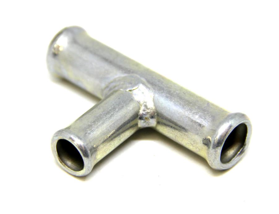 Трубка соеденитель для патрубков тройник 90°D 32х18х32 (металл)