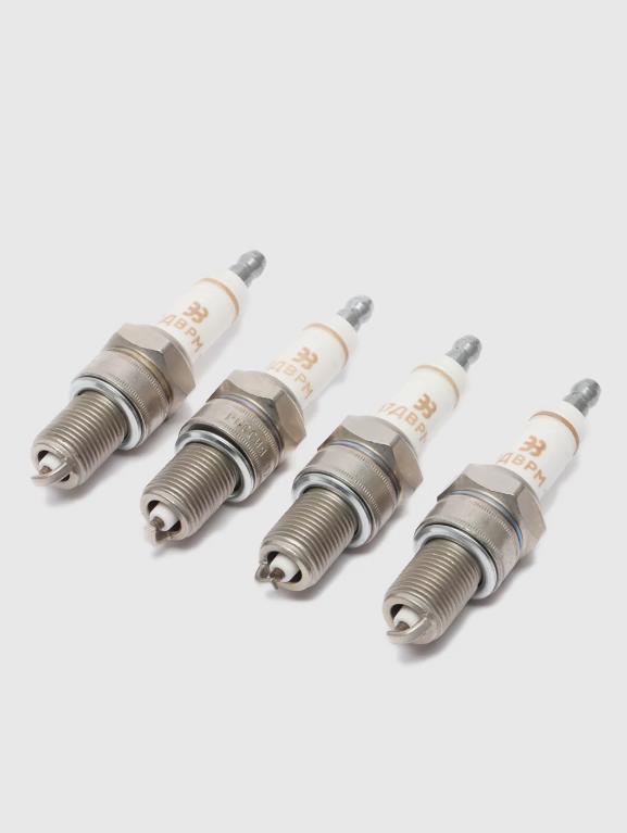 Свечи А-17ДВРМ 2108-099 Волга с резистором медный электрод зазор 1,0 блистер