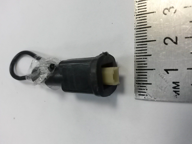 Колодка 2110 датчика уровня масла (в сборе с проводом и пыльником) 375СБП