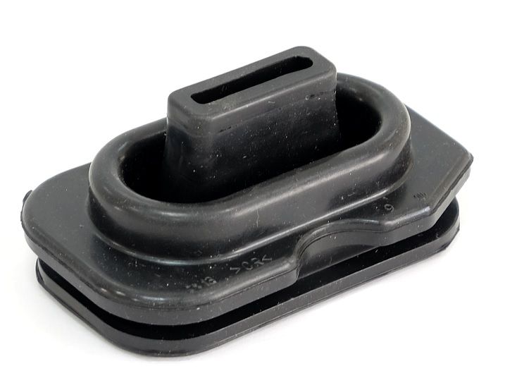 Пыльник 2110 вилки сцепления.