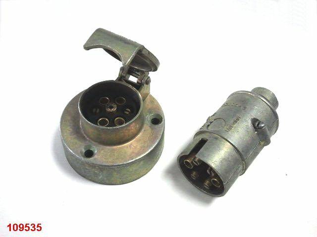 Штекер (мама-папа) прицепного (металл) заводской Точмаш