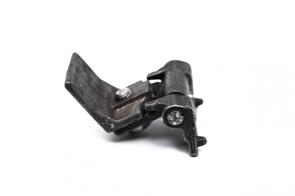 Петля 2110 двери